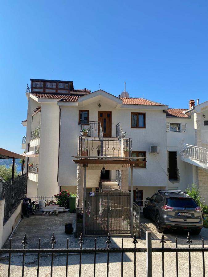 Apartments Savina Smjestaj Herceg Novi Exterior foto