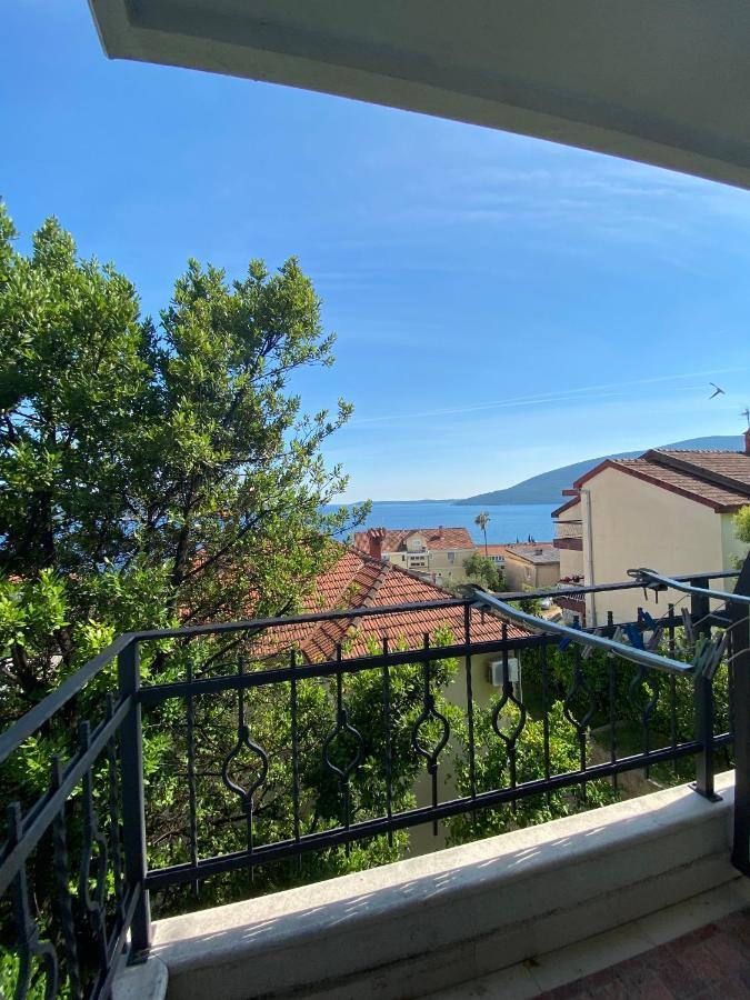 Apartments Savina Smjestaj Herceg Novi Exterior foto