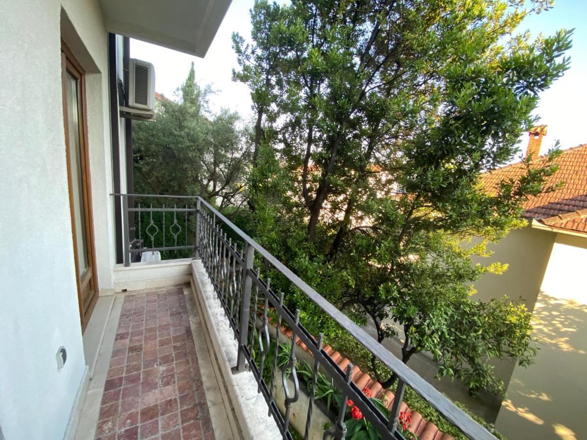 Apartments Savina Smjestaj Herceg Novi Exterior foto